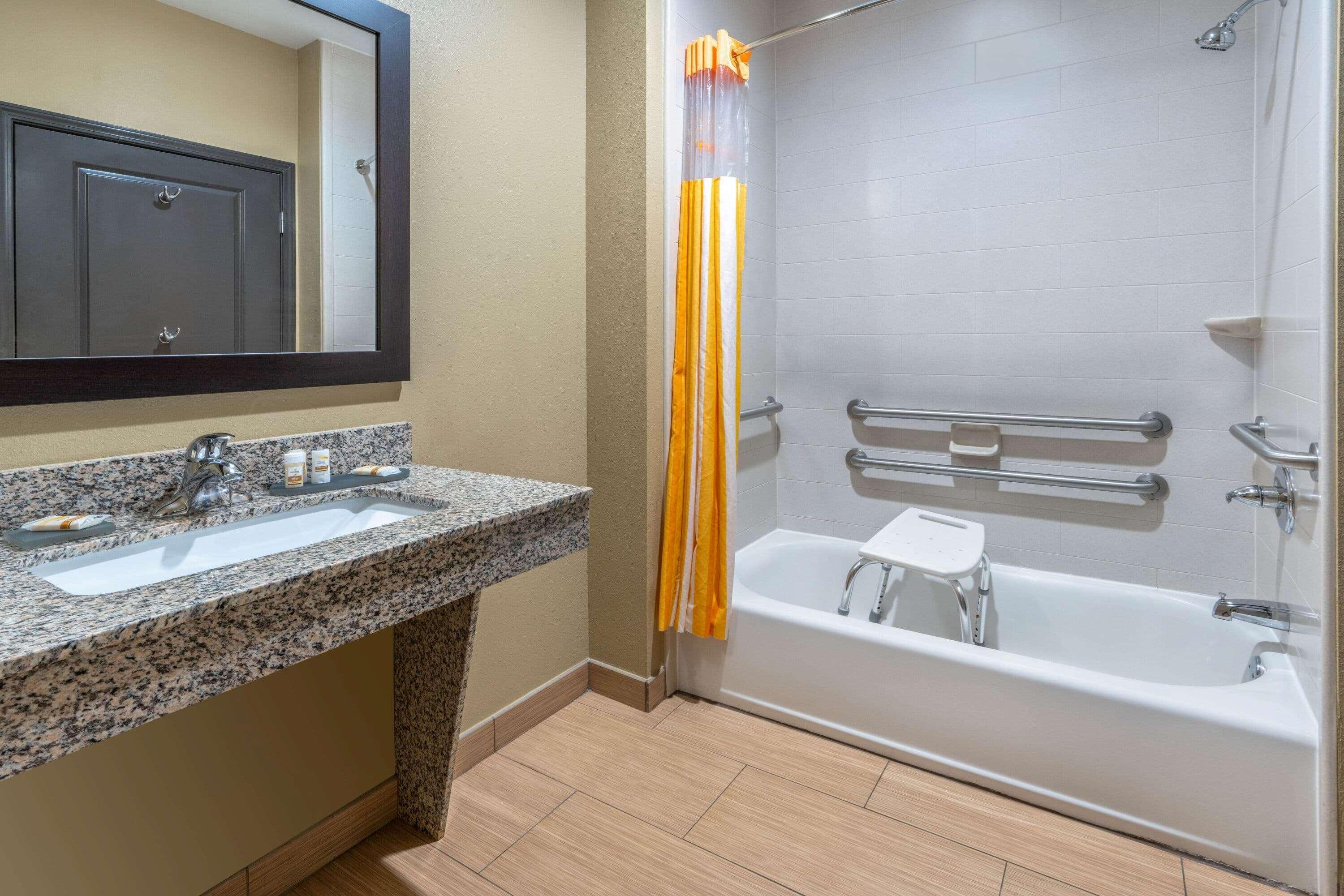 La Quinta By Wyndham Muskogee Hotell Eksteriør bilde
